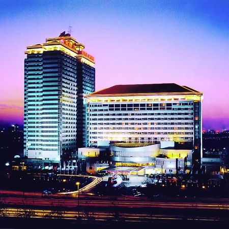 Beijing King Wing Hot Spring Hotel Pequim Exterior foto