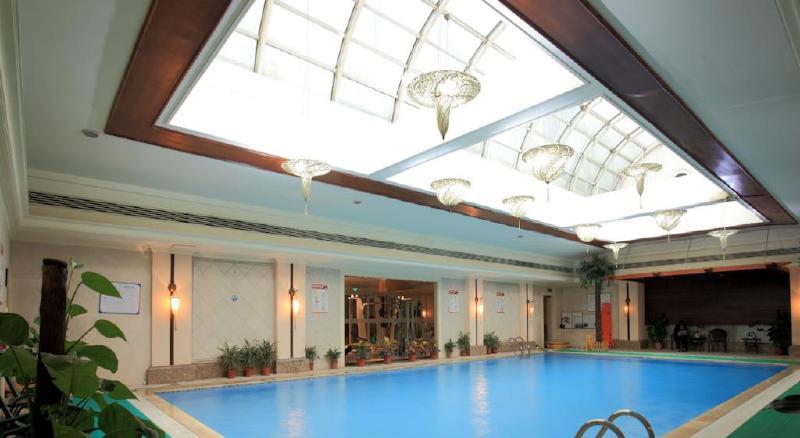 Beijing King Wing Hot Spring Hotel Pequim Exterior foto