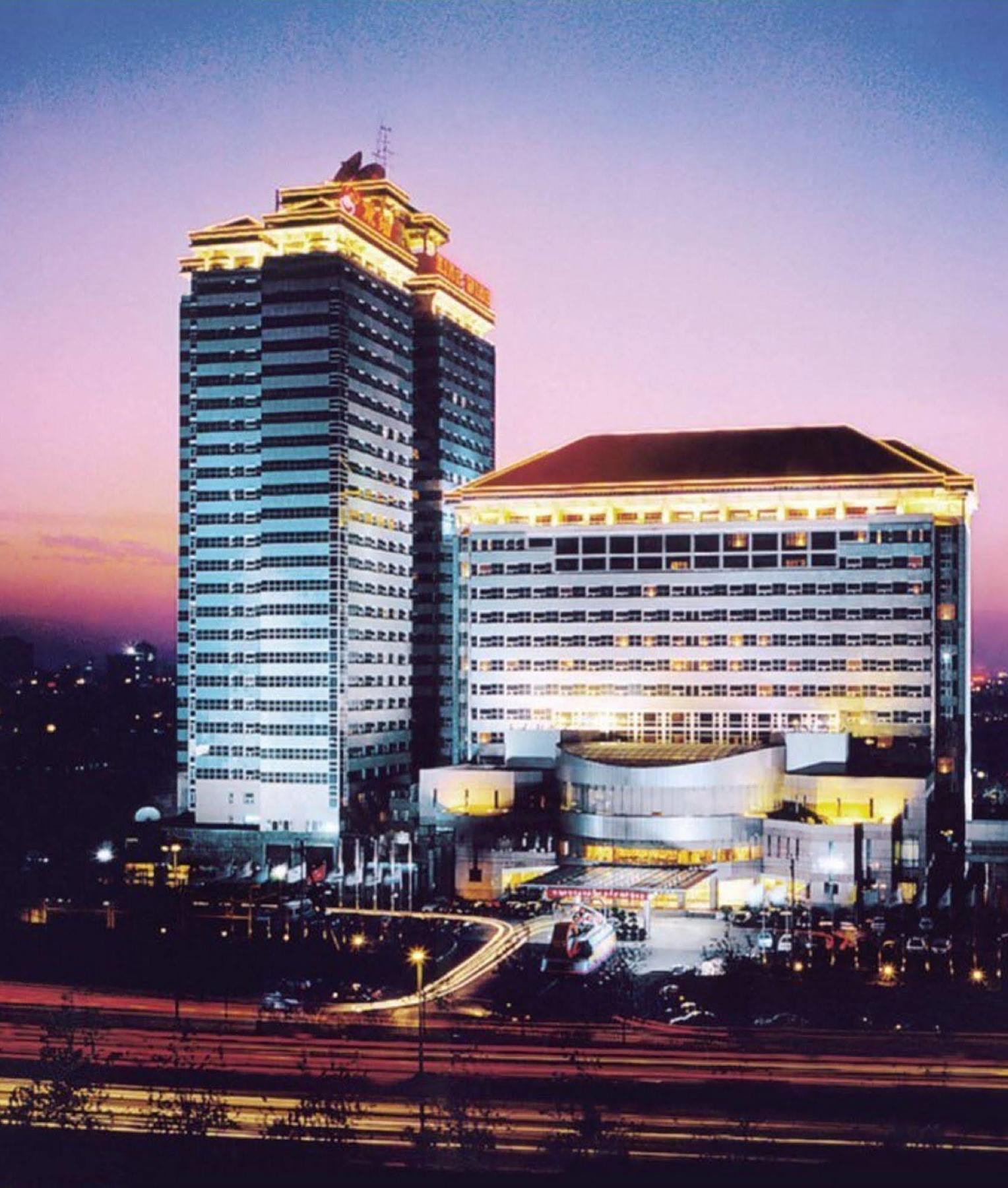 Beijing King Wing Hot Spring Hotel Pequim Exterior foto